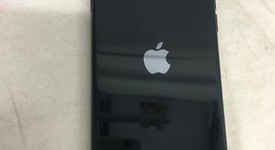 Good
													Apple iPhone SE 3rd Gen 2022 - T-Mobile, Midnight, 64 GB, A2595, photo 4 of 7
