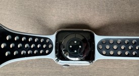 Good
													Apple Watch Series 7 45mm - Unlocked, Silver, A2477 - Cellular, Stainless, photo 1 of 10