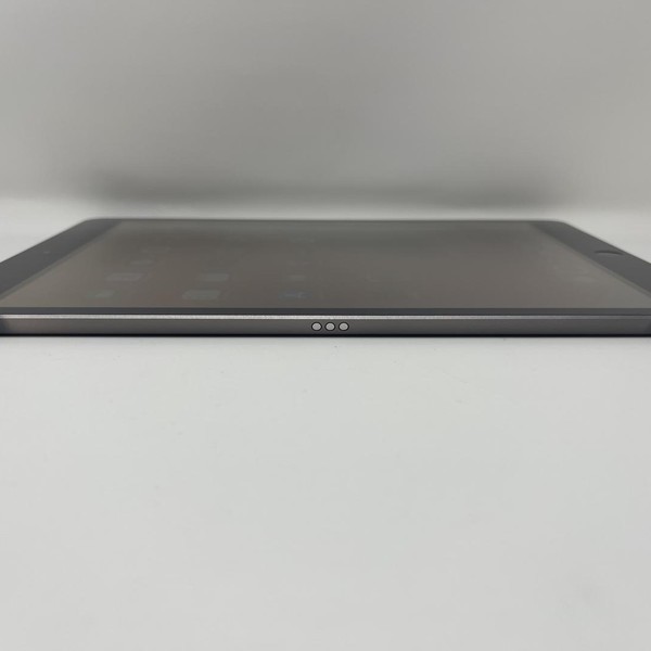 Apple iPad 7th Gen - Wi-Fi, 32 GB, Gray, A2197