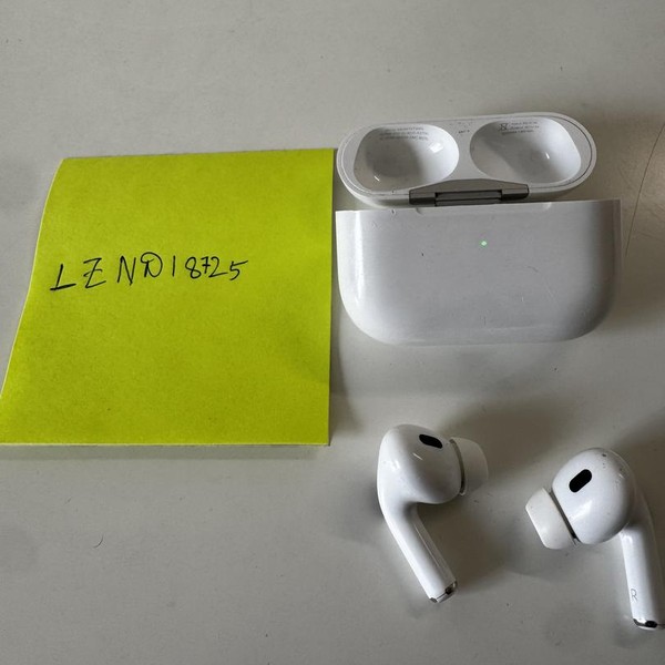 Apple AirPods Pro 2 - Lightning