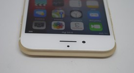 Mint
													Apple iPhone 7 - Unlocked Non-US, Gold, 32 GB, A1779, photo 3 of 10