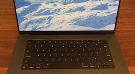 Good
													MacBook Pro Late 2023 (M3) - 16" - Apple M3 Max 16-core, Black, 1 TB, 48 GB, 40-core GPU, photo 2 of 6