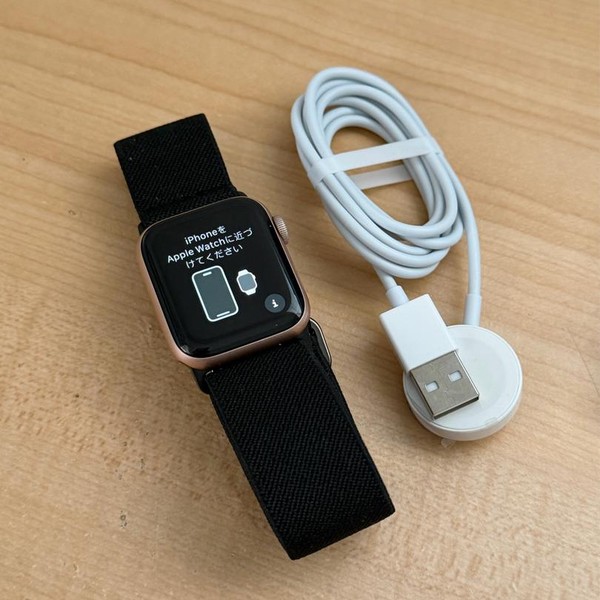 Apple Watch Series 6 40mm - Gold, A2291 - GPS, Aluminum