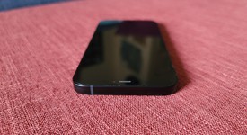 Good
													Apple iPhone 12 - Unlocked, Black, 128 GB, A2172, photo 4 of 11