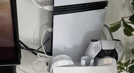 Mint
													PlayStation 5 Pro (2024) - White, 2 TB, photo 1 of 8