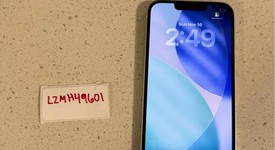 Mint
													Apple iPhone 13 - Unlocked, Starlight, 128 GB, A2482, photo 3 of 11