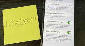 Good
													Apple iPhone Xs - Unlocked Non-US, Gold, 256 GB, A2097, photo 1 of 8
