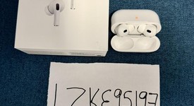 Used
													Apple AirPods Pro 2 - USB-C, photo 4 of 4