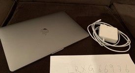 Good
													MacBook Pro 2018 (With Touch Bar) - 13" - I5, Gray, 512 GB, 8 GB, photo 1 of 11