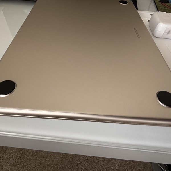 MacBook Air 2025 (M4) - 13 inch - 512 GB, Starlight, 24 GB, Apple M4