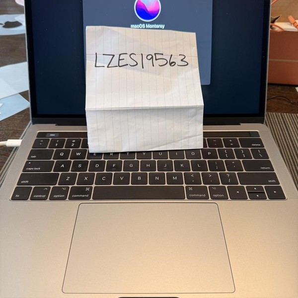 MacBook Pro 2016 (With Touch Bar) - 13 inch - 256 GB, Gray, 8 GB