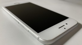 Good
													Apple iPhone 7 - Unlocked, Silver, 128 GB, A1660, photo 3 of 9