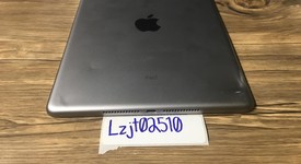Fair
													Apple iPad 5th Gen - Wi-Fi, Gray, 128 GB, A1822, photo 4 of 7