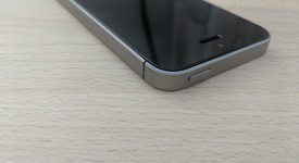 Good
													Apple iPhone SE 1st Gen 2016 - Verizon, Grey, 64 GB, A1662, photo 2 of 6