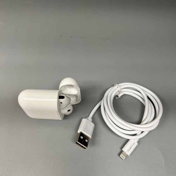 Apple AirPods 2nd Gen - Lightning Case