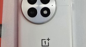 Mint
													OnePlus 13 - Unlocked, Arctic Dawn, 512 GB, 16 GB, photo 3 of 11