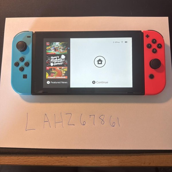 Nintendo Switch - 32 GB, Red & Blue