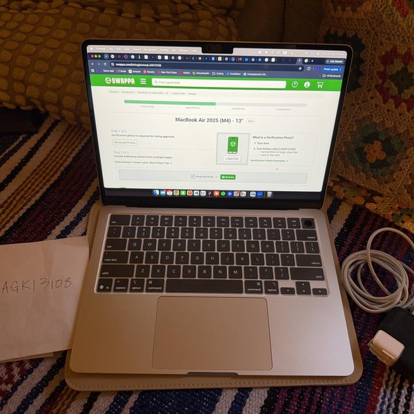 MacBook Air 2025 (M4) - 13 inch - 256 GB, Silver, 16 GB, Apple M4