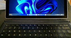 Good
													Microsoft Surface Pro 7 - I3, Platinum, 128 GB, 4 GB, photo 2 of 9