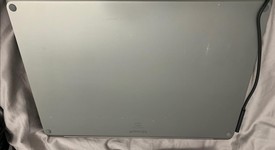 Good
													Microsoft Surface Laptop - Gold, 256 GB, 8 GB, photo 1 of 8