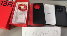 Mint
													OnePlus 13R - Unlocked, Astral Trail, 256 GB, 12 GB, photo 4 of 8