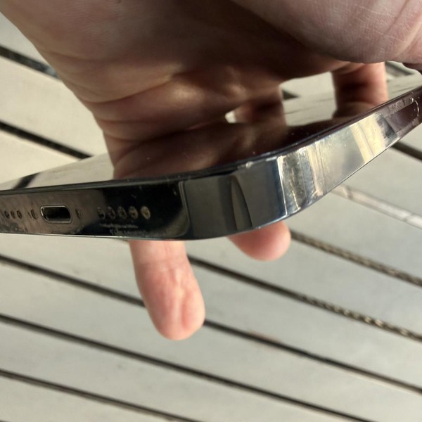 Apple iPhone 14 Pro - Unlocked, 128 GB, Black, A2650