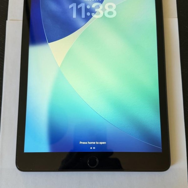 Apple iPad 9th Gen - Unlocked, 64 GB, Gray, A2603