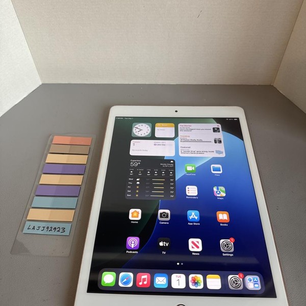 Apple iPad (7th Gen) - Wi-Fi, 128 GB, Gold, A2197
