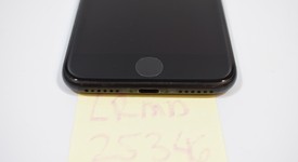 Good
													Apple iPhone 7 - Verizon, Black, 128 GB, A1660, photo 3 of 5