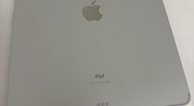 Good
													Apple iPad Pro 12.9" 4th Gen 2020 - Unlocked, Silver, 256 GB, A2069, photo 6 of 6