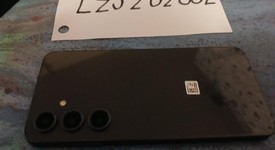 Mint
													Samsung Galaxy S24 FE - Unlocked, Graphite, 128 GB, SM-S721U1, photo 4 of 16