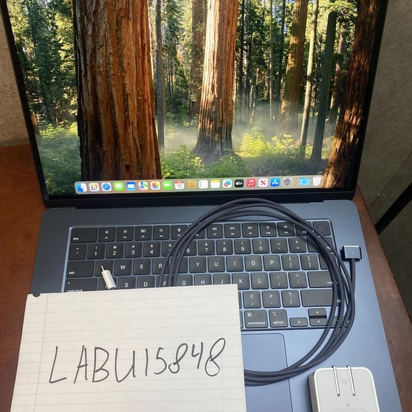 MacBook Air 2023 (M2) - 15 inch - 512 GB, Midnight, 16 GB, Apple M2