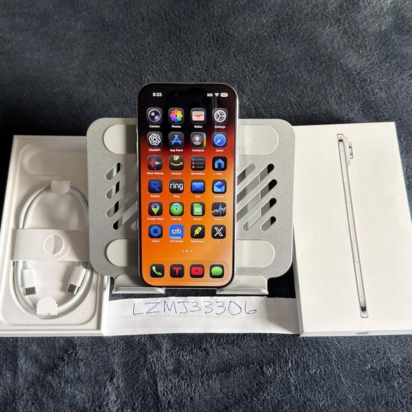 Apple iPhone Air - Unlocked, 256 GB, Cloud White, A3260