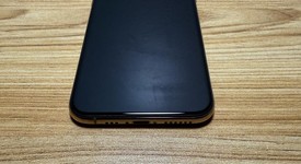 Mint
													Apple iPhone Xs - Unlocked, Gold, 64 GB, A1920, photo 2 of 7