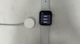 Good
													Apple Watch SE 1st Gen 40mm - Silver, A2351 - GPS, Aluminum, photo 3 of 11
