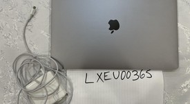 Good
													MacBook Pro 2018 (With Touch Bar) - 15" - I9, Gray, 512 GB, 16 GB, photo 5 of 6