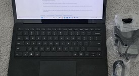 Good
													Microsoft Surface Laptop 4 - I7, Black, 256 GB, 16 GB, 13.5", photo 1 of 9