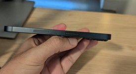 Mint
													Apple iPhone 13 - Visible, Midnight, 128 GB, A2482, photo 3 of 7