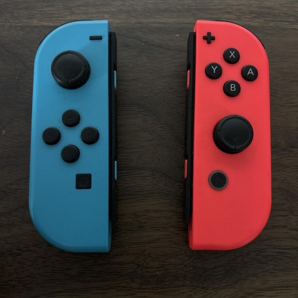 Nintendo Switch - 32 GB, Red & Blue