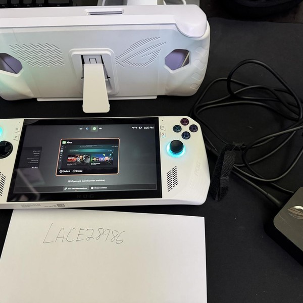 Asus ROG Ally 7 inch - 512 GB, White, 16 GB, AMD Ryzen Z1 Extreme, Ryzen Z1 Extreme