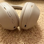 Used Sony WH-1000XM5 - Silver