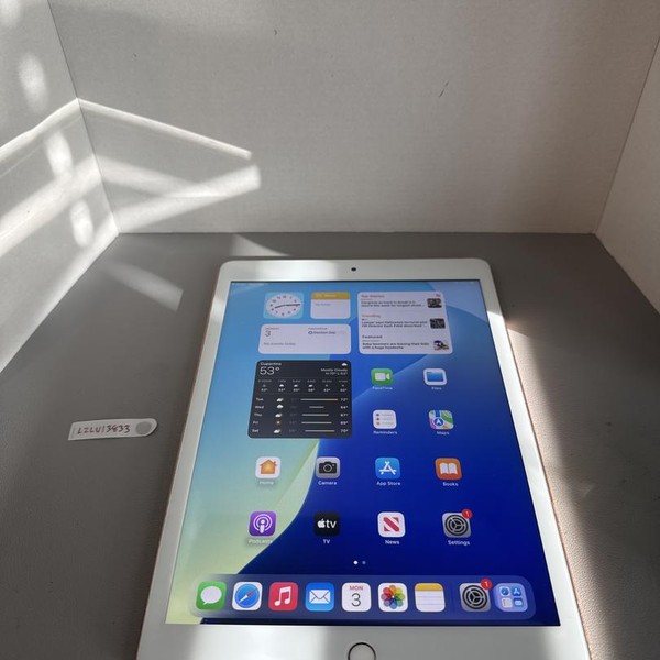 Apple iPad 7th Gen - Wi-Fi, 128 GB, Gold, A2197