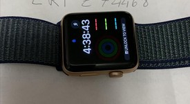 Good
													Apple Watch Series 3 42mm - Unlocked, Gold, A1861, Aluminum, photo 4 of 7