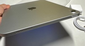 Mint
													Apple iPad 10th Gen - Wi-Fi, Silver, 64 GB, A2696, photo 5 of 6