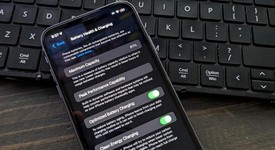 Good
													Apple iPhone 11 - Unlocked, Purple, 64 GB, A2111, photo 3 of 10