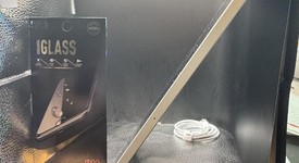 Good
													Apple iPad Pro 12.9" 4th Gen 2020 - Unlocked, Silver, 1 TB, A2069, photo 4 of 7