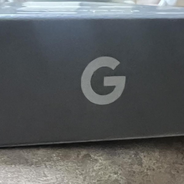 Google Pixel 10 Pro - Unlocked, 128 GB, Obsidian, GA09887