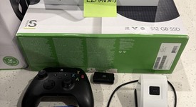 Mint
													Xbox Series S (2020) - White, 512 GB, photo 1 of 10