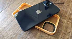 Mint
													Apple iPhone 13 - Unlocked, Midnight, 128 GB, A2482, photo 2 of 5