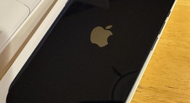 Mint
													Apple iPhone 13 - Unlocked, Midnight, 128 GB, A2482, photo 3 of 8